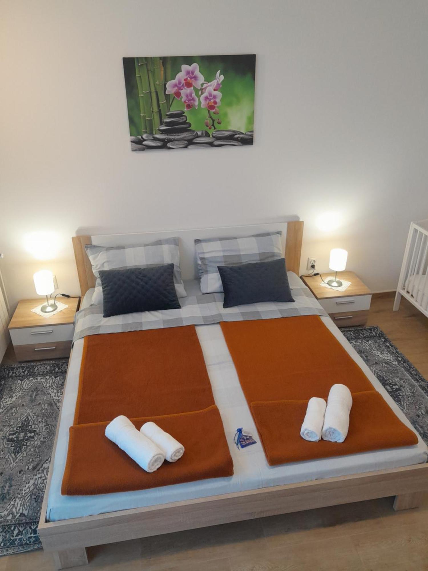 Apartment Dean Klimno Buitenkant foto